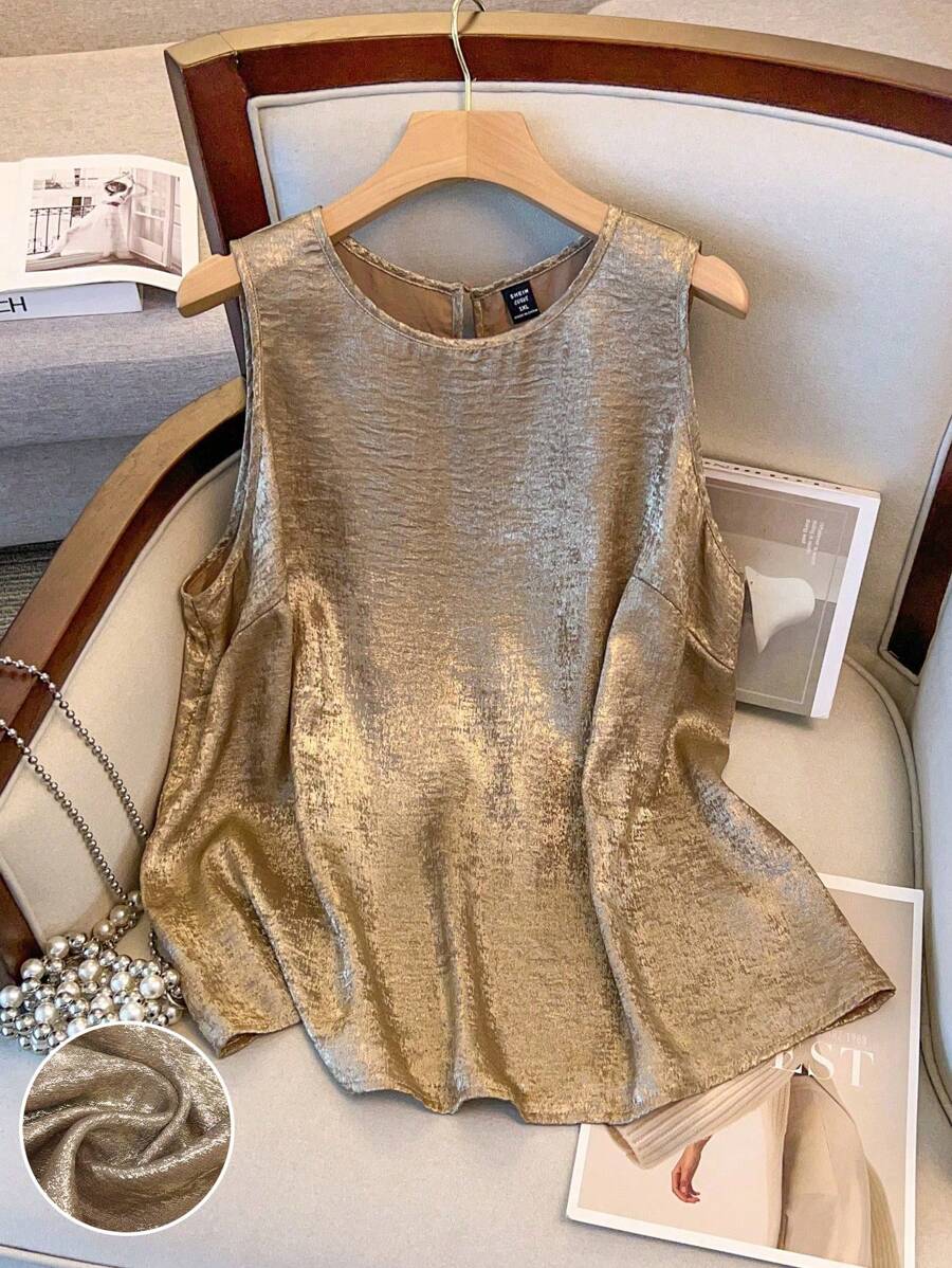 Regalyn Plus Size Women Luxury Metallic Casual Sleeveless Top, Suitable For Everyday Summer And Holiday Party Wear