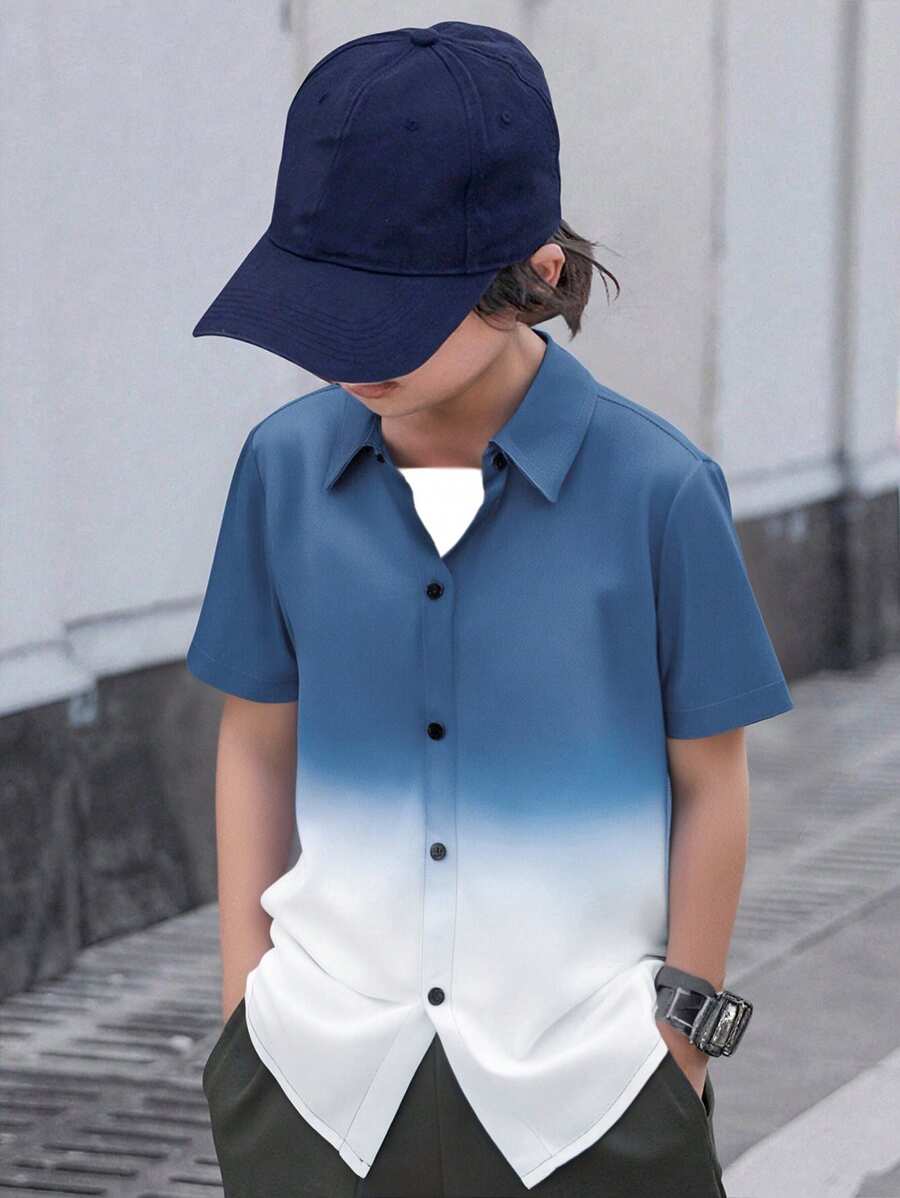 SHEIN Camicia a maniche corte con bottoni e stampa a gradiente, stile vacanziero per ragazzi pre-adolescenti
