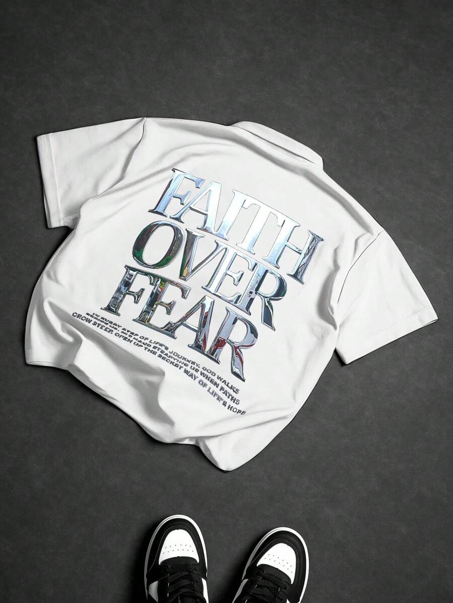 Manfinity Streetrush Camisa casual de manga corta con estampado de letras de Dios para hombre, de verano