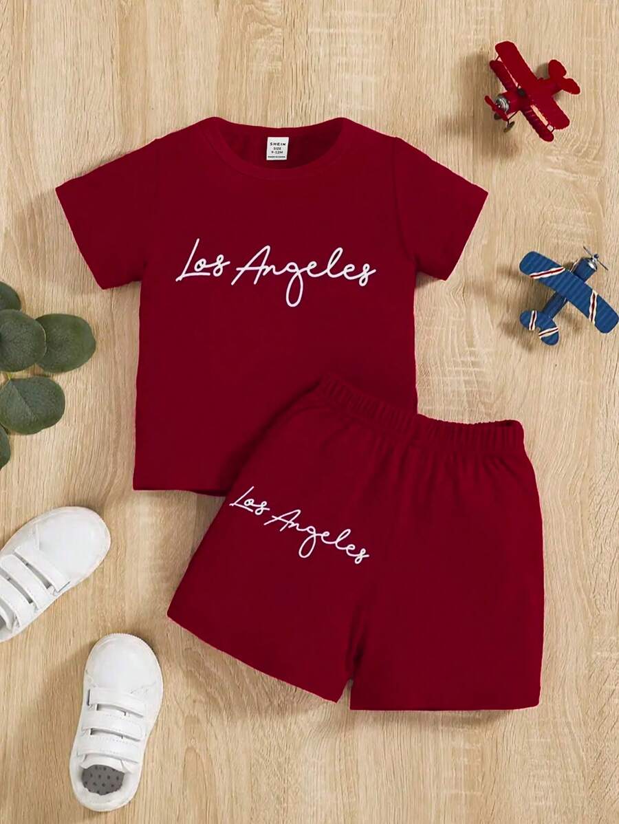 Conjunto de 2 piezas para bebé niño con camiseta de manga corta con estampado de lema y pantalón corto, estilo de moda streetwear