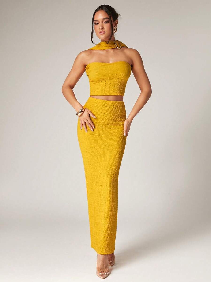 Silquee Ensemble de 2 pièces en couleur unie pour femmes, débardeur dos nu avec décoration métallique réversible et robe longue moulante. Un ensemble idéal pour les vacances d'été au bord de , convenant pour le port quotidien, les rendez-vous romantiques, les mariages, les sorties en soirée, les vacances à la plage, les festivals de musique, le printemps et l'été, les sorties entre amis.