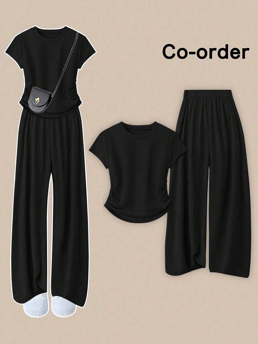 SHEIN MOOSTA Set da 2 pezzi composto da t-shirt a maniche corte con collo rotondo e plissettatura irregolare, e pantaloni a gamba ampia, in tinta unita, casual, multifunzionale, morbido, adatto per vacanze estive e uso quotidiano