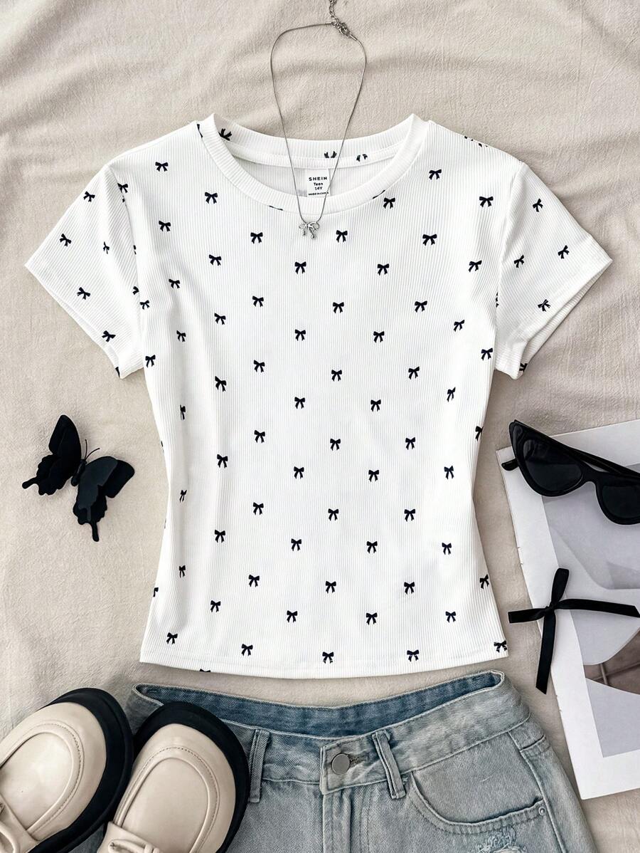 Camiseta de manga corta con cuello redondo y estampado de mariposas con acanalado blanco, estilo teen girls para primavera y verano, día de San Valentín, en casa, estilo "clean girl/preppy", y estilo Y2K