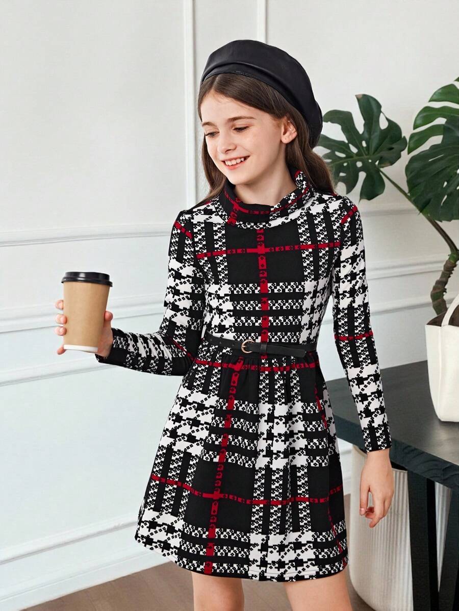 SHEIN Garota pré-adolescente Impressão Xadrez Gola Simulada Vestido Sem Cinto
