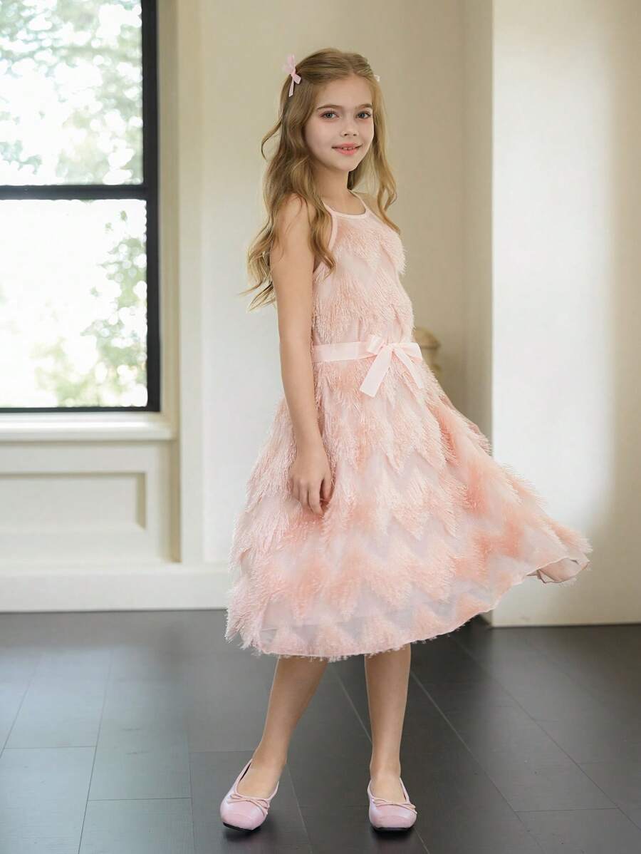 Wildeya Tween-Mädchen Kleider für Frühling und Sommer, neue Stile von Wildeya, rosa Camisole-Kleid mit Fransen und rosa Taillengürtel, bequem, süßer Stil, geeignet für Outdoor-Aktivitäten, tägliche Themenveranstaltungen, Urlaub, Musikfestivals und gesellschaftliche Anlässe