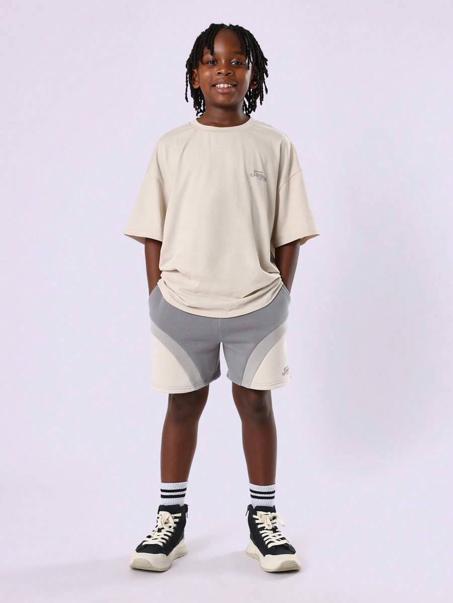 SUMWON Oversized Streetwear Co-Ord Set Short Sleeve Tee With Contrast Panel Shorts Modern Urban Style Youth Fashion Summer Essential