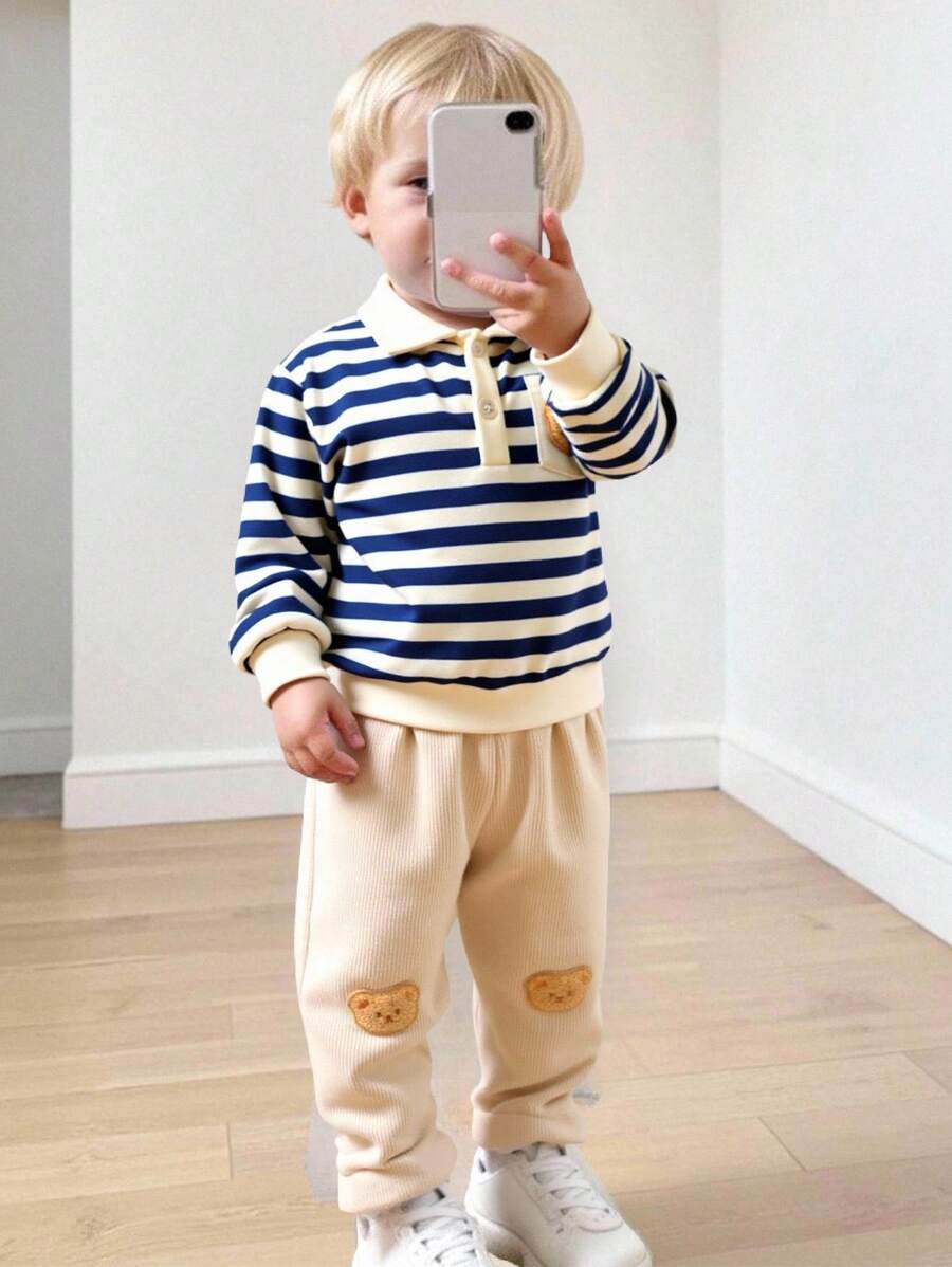 SHEIN 2 pezzi/Set Autunno Inverno Neonato Maschio/Femmina Camicia Polo a Righe Stile College Confortevole e Morbida e Pantaloni Lenti in Pile con toppe Decorativa di Orso cartoni animati