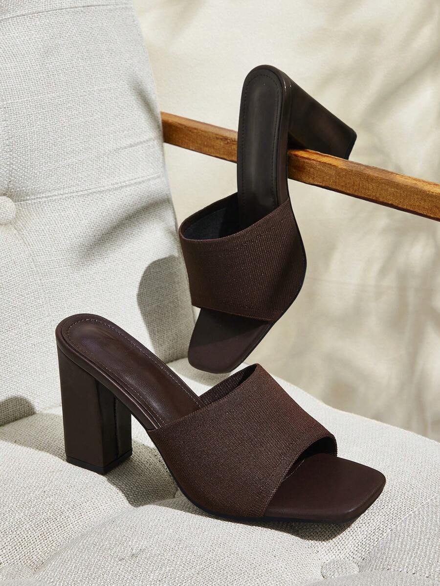 CUCCOO BASICS Sandalias de tacón alto estilo mule minimalistas y versátiles de CUCCOO