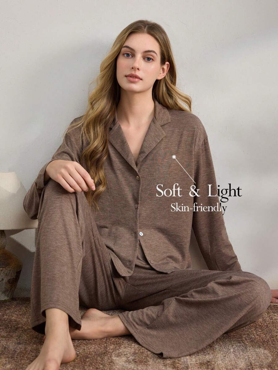 Ocili Ocili Conjunto de pijama con cuello de solapa y botones adelante