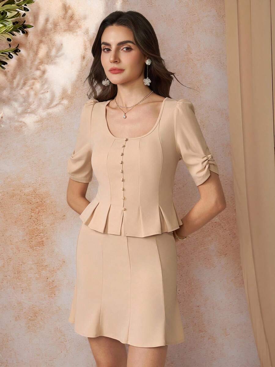Amorya Set elegante di top corto e gonna da donna di alta gamma, dal design slim fit con colletto quadrato, adatto per l'ufficio, il casual e l'estate