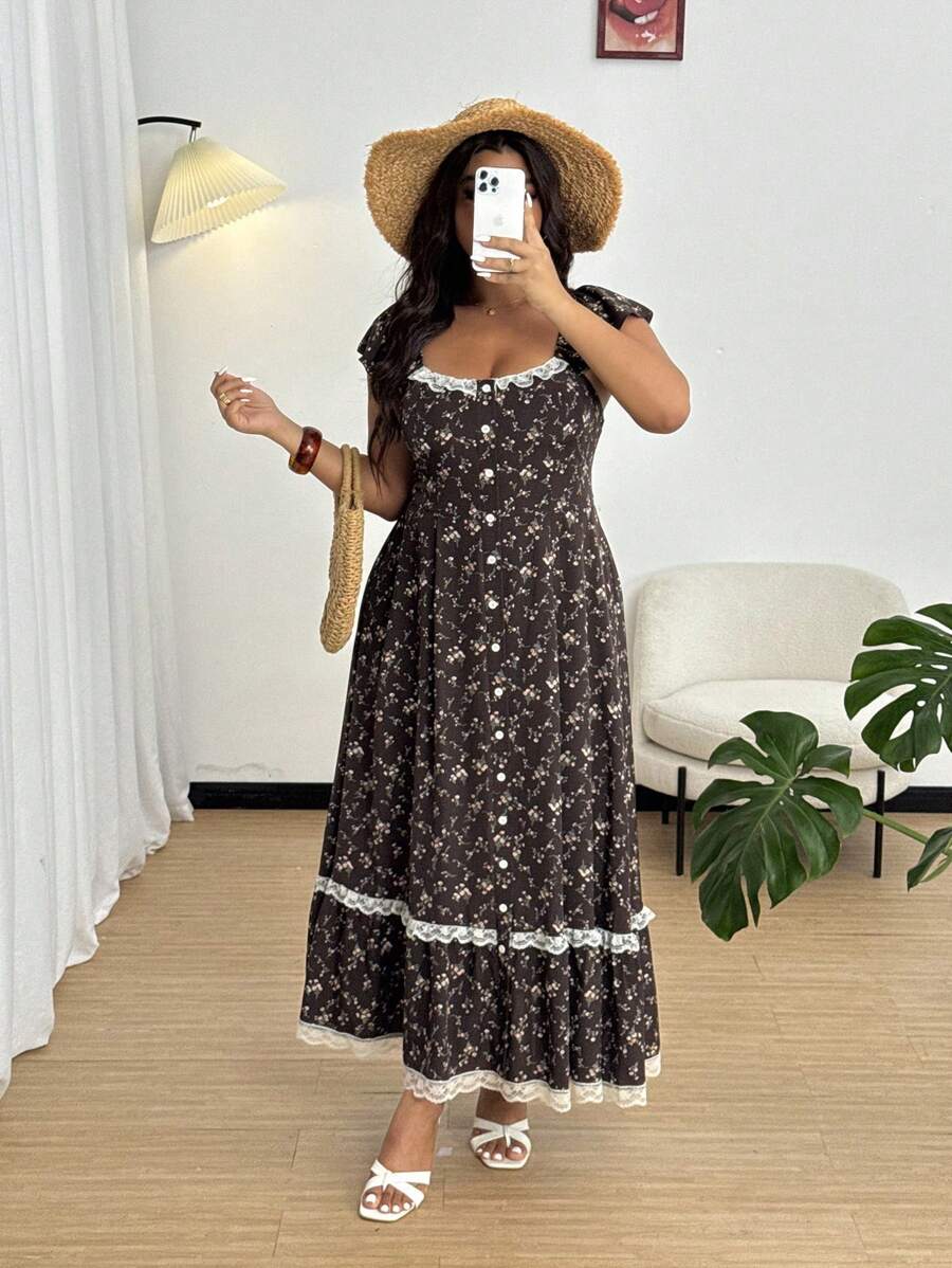 SHEIN SunnyBelle Plus Size Sweetheart Collar Button Faux Placket, Cap Sleeve, Ditsy Floral & Lace Trim Shirred Waist Dress
