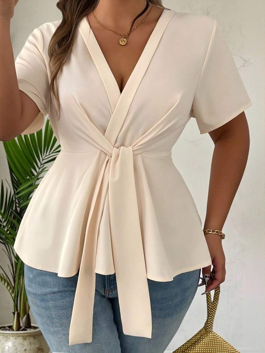 VaVaBold Plus Size Women's Solid Color Twist Design Short Sleeve Casual Shirt