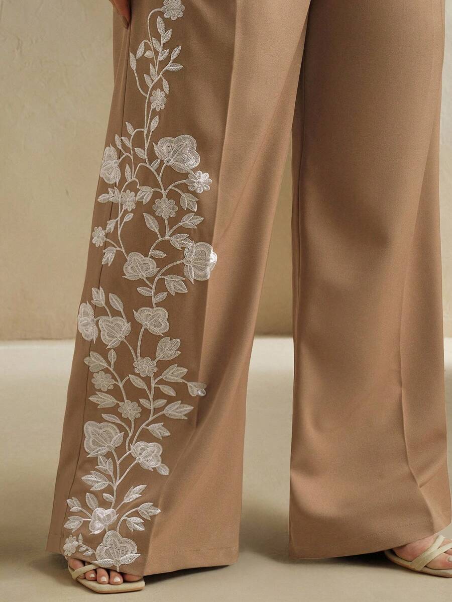 Anewsta Plus Size Women Elegant Floral Embroidery Suit Pants