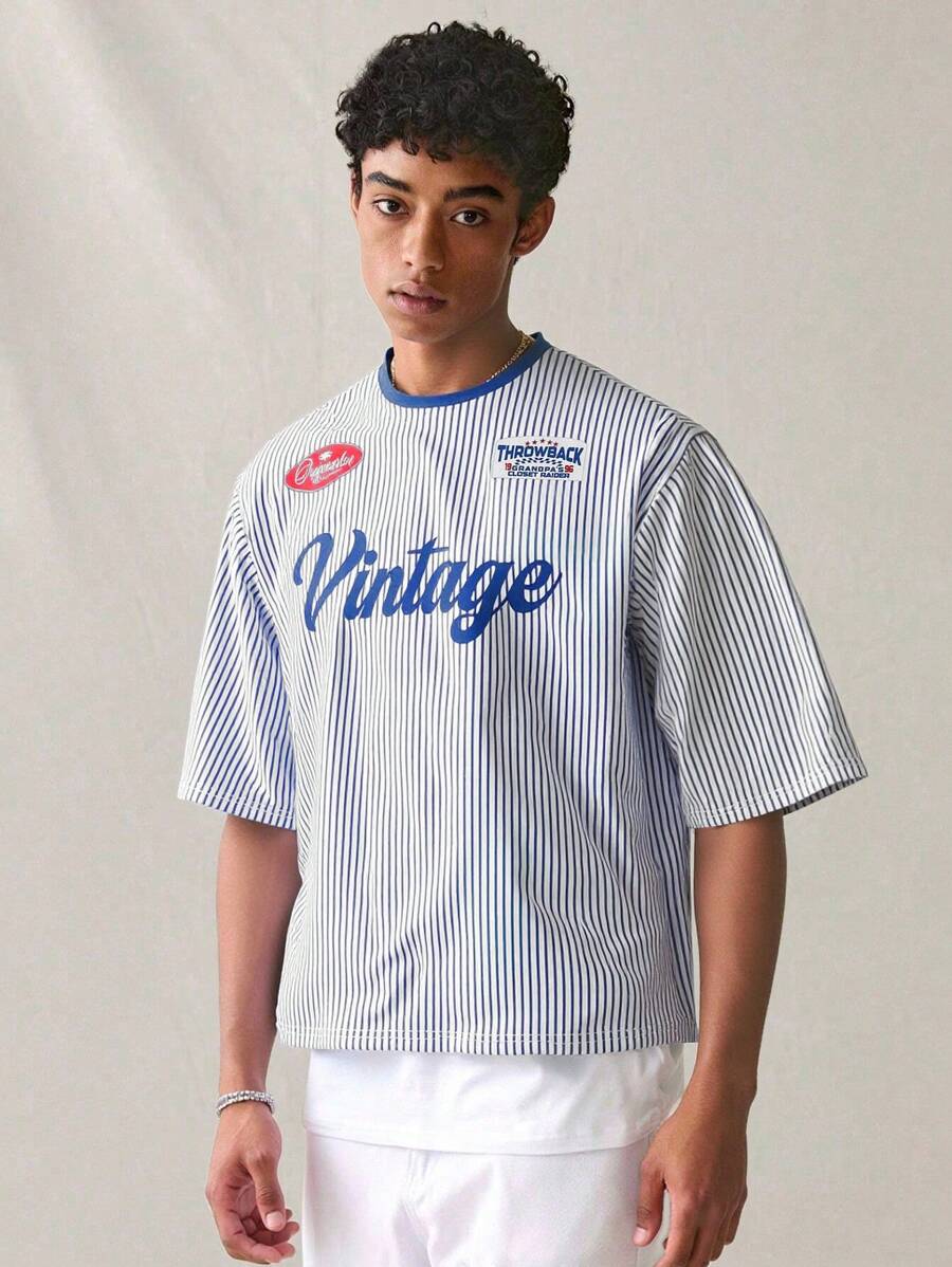 Manfinity Hypemode Camiseta de manga corta casual para hombres con estampado de rayas y letras, ropa de calle de moda, estilo preppy, adecuado como regalo para el novio, camiseta retro