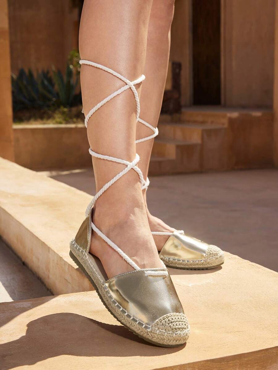 Styleloop Zapatos de mujer, alpargatas metalizadas, sandalias planas con tiras doradas para vacaciones de verano, en oferta, con toques bohemios, vintage y de estilo cottage francés, ideales para verano, otoño, Año Nuevo y vacaciones