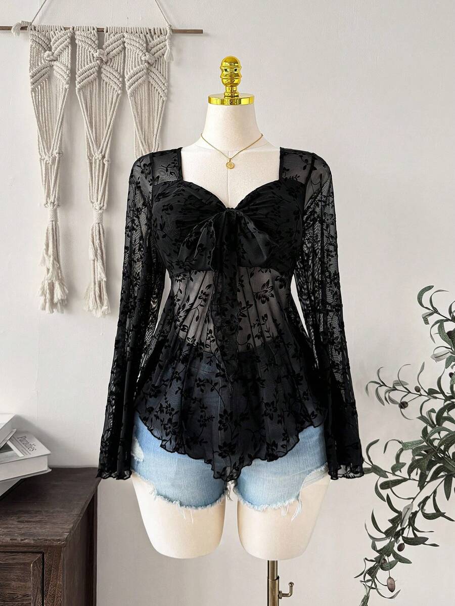 SHEIN EZwear Plus Size Women Floral Embossed Long Sleeve Blouse