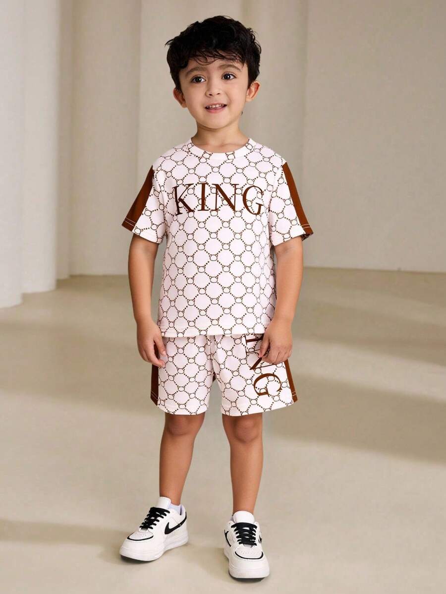 SHEIN Sommerlicher Freizeitanzug für Kleine Jungen, bestehend aus T-Shirt und Shorts mit Farbblock-Design und Buchstaben-Muster auf dem T-Shirt