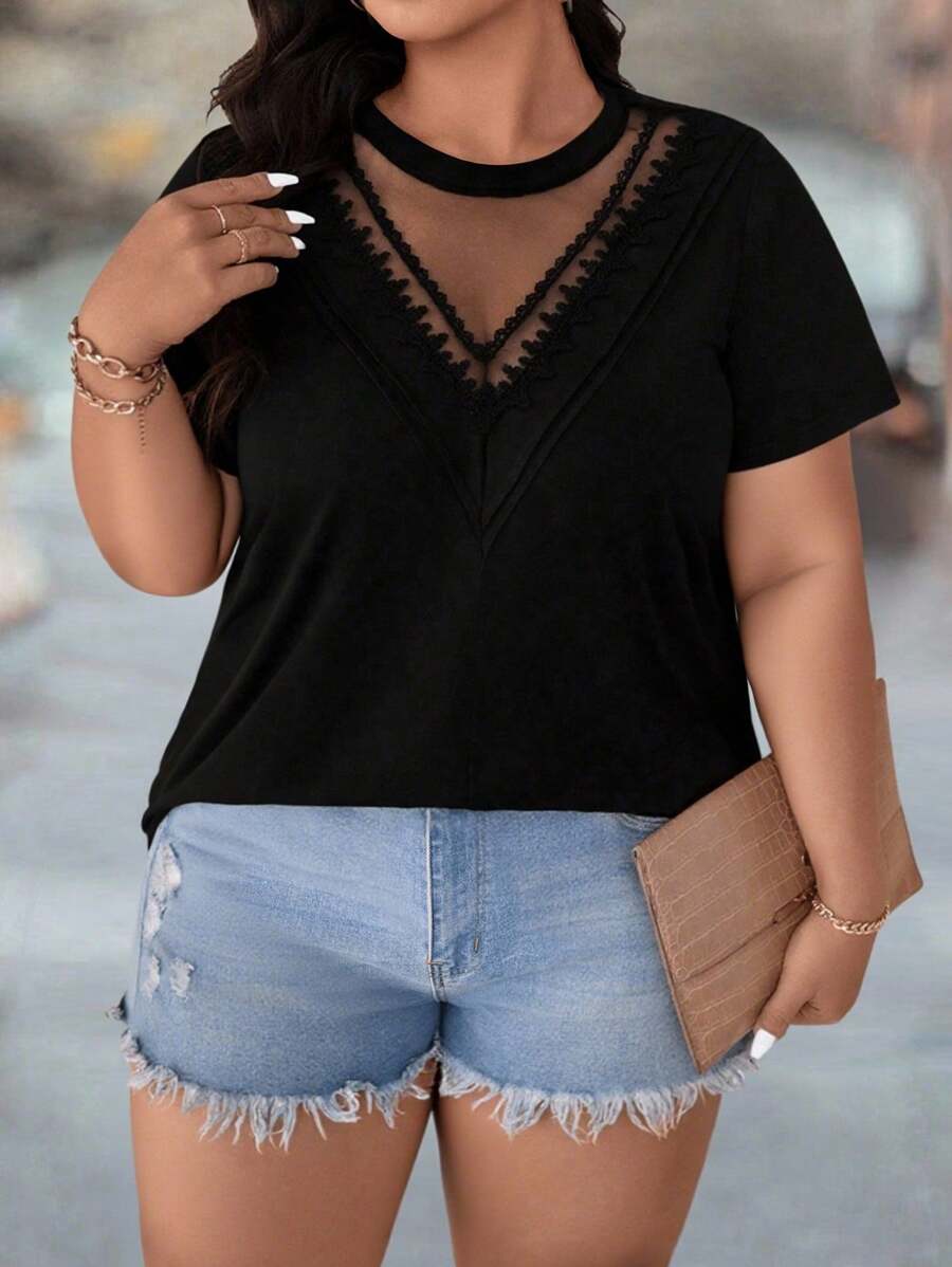 SHEIN CURVE+ Plus Size Round Neck Lace Patchwork Mesh Sleeve T-Shirt