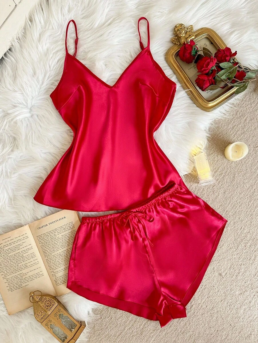 SilkySpell Set de lencería de 2 piezas para mujer compuesto por top de tirantes con escote pronunciado y shorts, de malla transparente y acabado de encaje de satén elegante