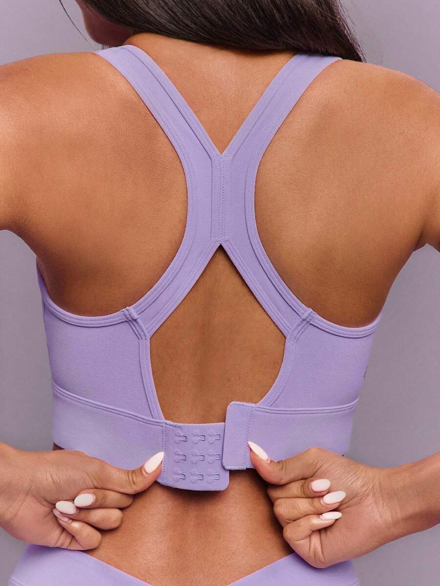 GLOWMODE خزان رياضي ذو رقبة على شكل V وظهر سباق من FeatherFit™-Sculpt، دعم متوسط للتمارين والجيم