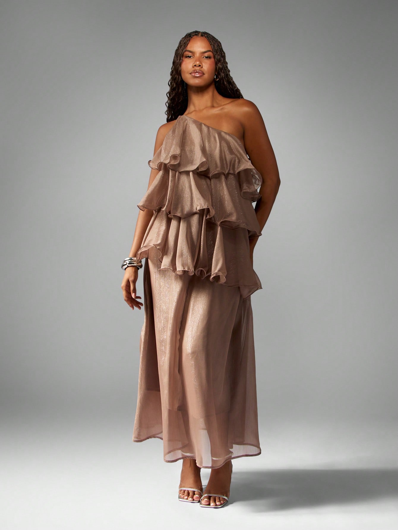 MISSGUIDED One Shoulder Tiered Ruffle Maxi Dress With Metallic Shimmer｜MISSGUIDED