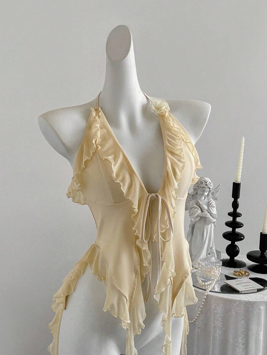 SHEIN X ELOISA & ORSON SHEIN MOD Top con cuello de lazo con cinta y flores 3D con borde de volantes blanco romántico de verano, blusas de verano para mujer, conjunto para concierto, atuendo sexy para mujer