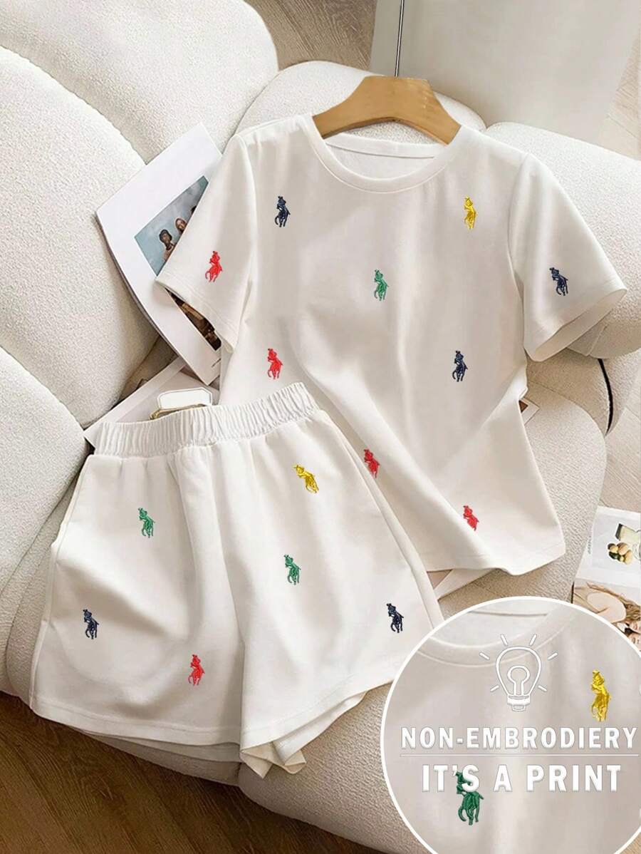 SHEIN Set de 2 piezas para mujer: camiseta de manga corta con estampado de caballero y shorts casuales, para el verano