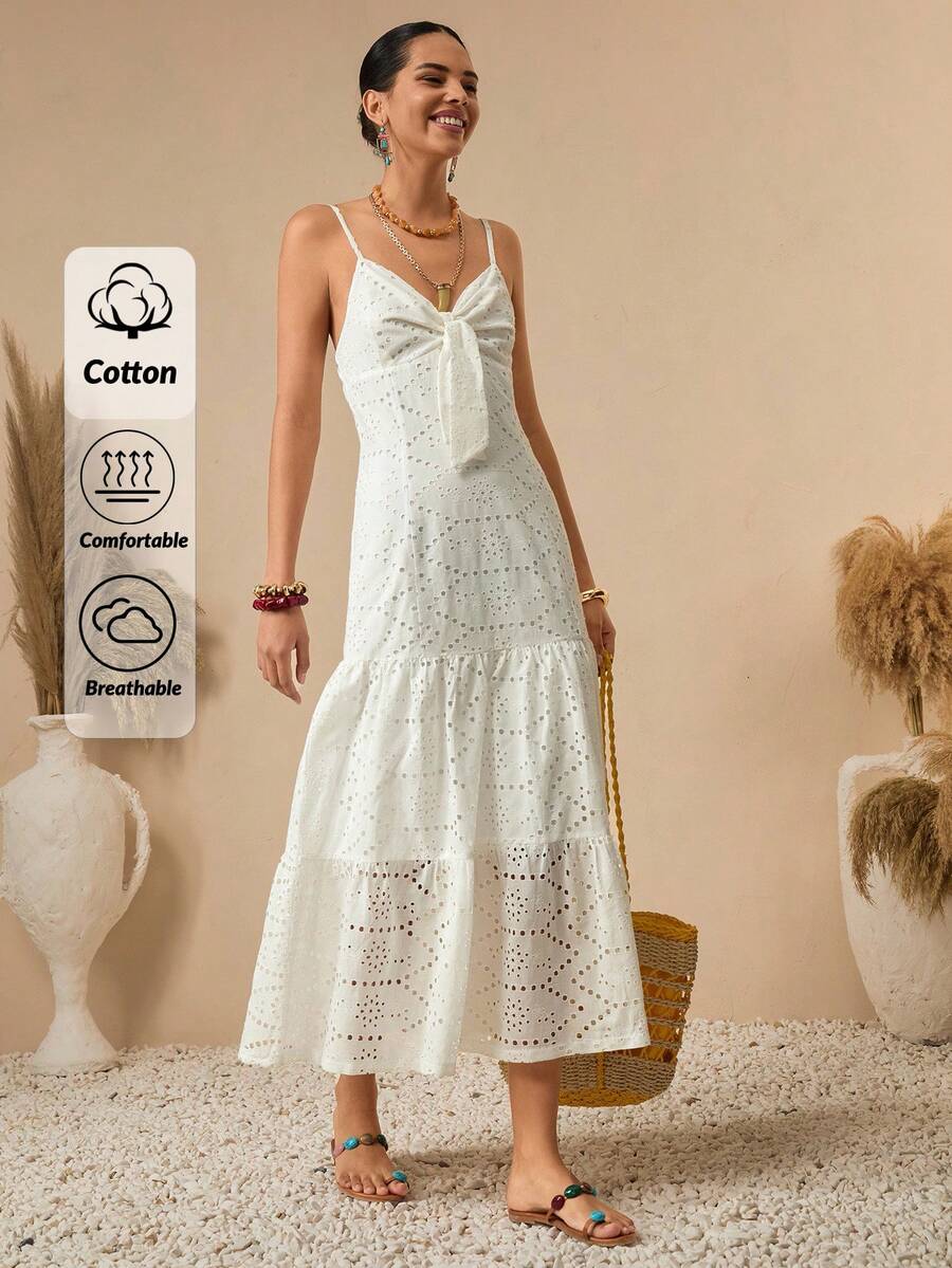 Bóhologie Vestido maxi con bordados, diseño de broderie anglaise de algodón, detalle de lazada en la parte delantera del busto, colección de verano, estilo de tirantes finos, serie romance bohemio, vestido de verano rústico, diseño de bajo con volantes, colección de ropa de resort, patrón romántico de calado, vestido de verano inspirado en el vintage, detalle de bordado artesanal, moda bohemia chic, colección de estilo mediterráneo, ropa de resort para la noche