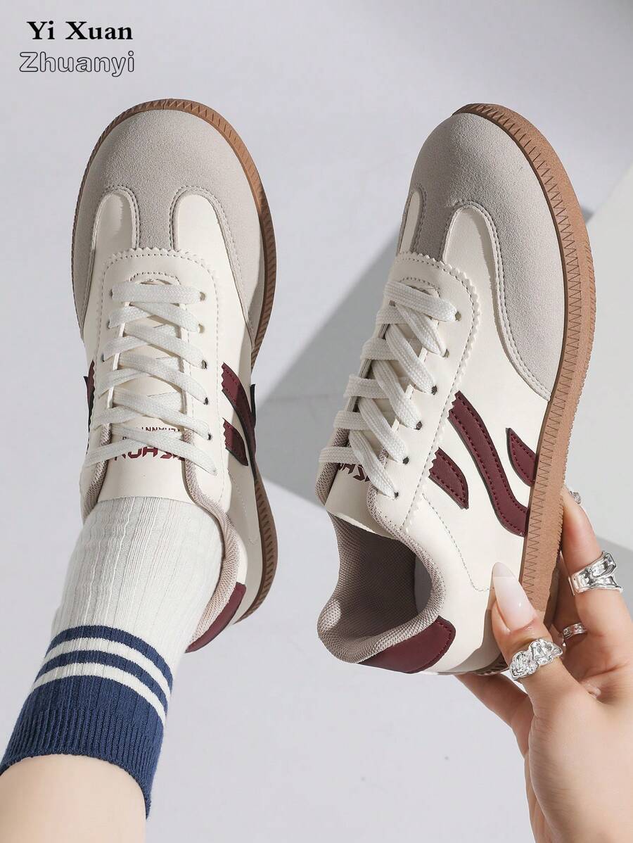 Pair Women's Outdoor Casual Sports Shoes, Metal Buckle Decor, Faux Leather, Lace-Up, Comfortable, Fashionable, New For Fall 2025