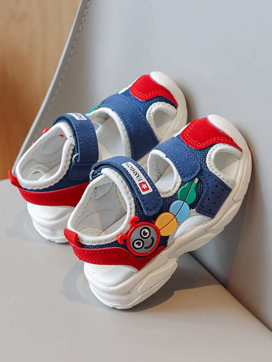 1 Pair Fashion Hollow Vamp Caterpillar Cartoon Kids Sports Sandals Non-Slip Soft Bottom Shoes, Suitable For Summer