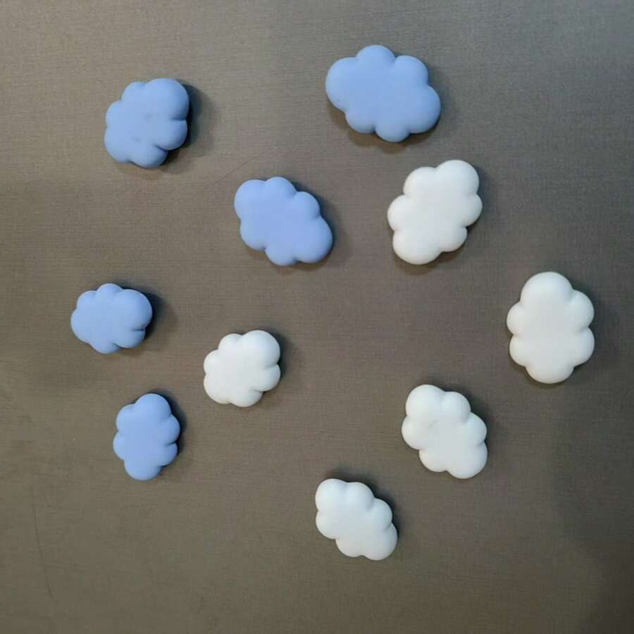 Set de 10 piezas de imanes de nevera con forma de nube - Imanes decorativos para cocina, oficina, pizarra, armario y lavavajillas - Ideal para decoración del hogar y regalo para vacaciones, San Valentín, Día de la Madre, Día del Maestro, Acción de Gracias, Navidad, Vuelta al cole