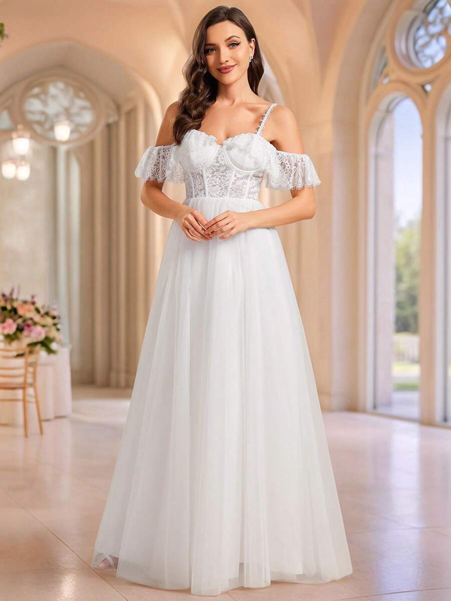EVER-PRETTY Elegantes romantisches Brautkleid mit Fischgrat- und Muschel-Dekor, Kontrast-Mesh und Off-Shoulder, weiß