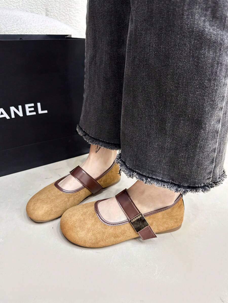 Chinelos Mules de Tecido Macio, Sapatos Fechados à Dedo da Moda para Mulheres, Elegantes Mocassins de Estilo Francês Chique com Salto Baixo para Uso Externo