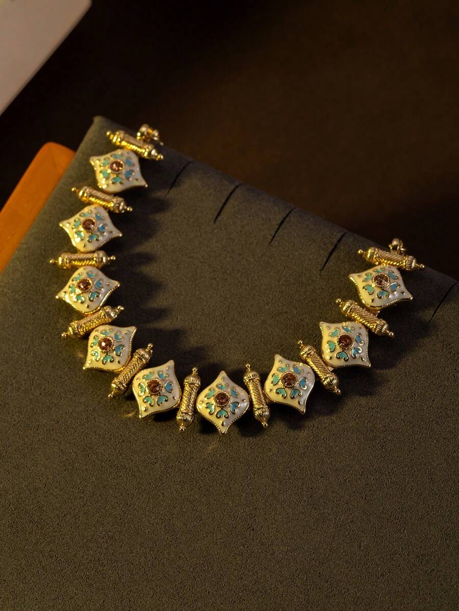 A Vintage Luxury European Style Elegant Heavy Work Exotic Enamel Bracelet Accessory With Retro Palace Style.