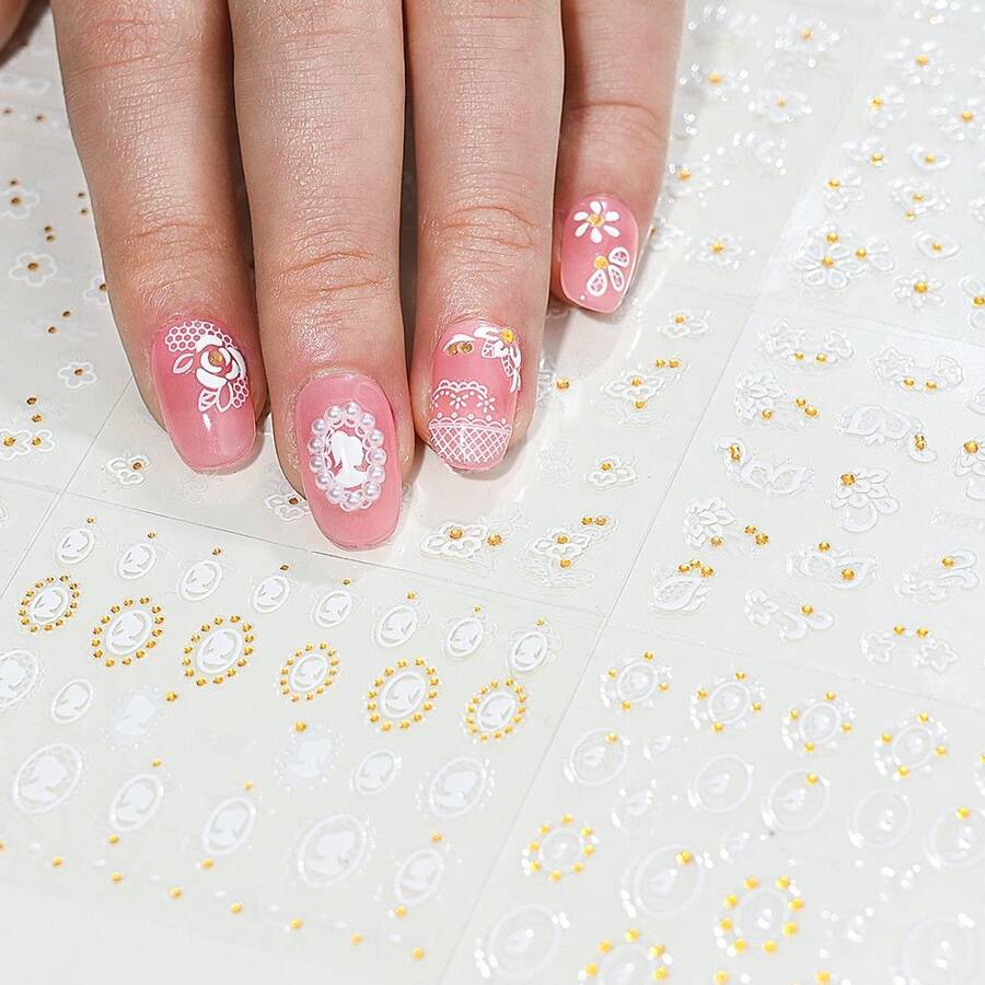 24 PCS Autocollants d'art pour les ongles, fleurs de papillon, 24 feuilles blanches et dorées, autocollants adhésifs DIY 3D, conception artistique, décoration pour les ongles, fournitures de manucure printemps-été pour femmes et filles