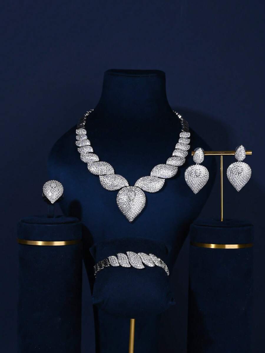 Set 4 piese Zirconiu cubic alb Colier în formă de inimă, cercei, inel, brățară Set de bijuterii, Suită de bijuterii de mireasă de lux pentru Dubai
