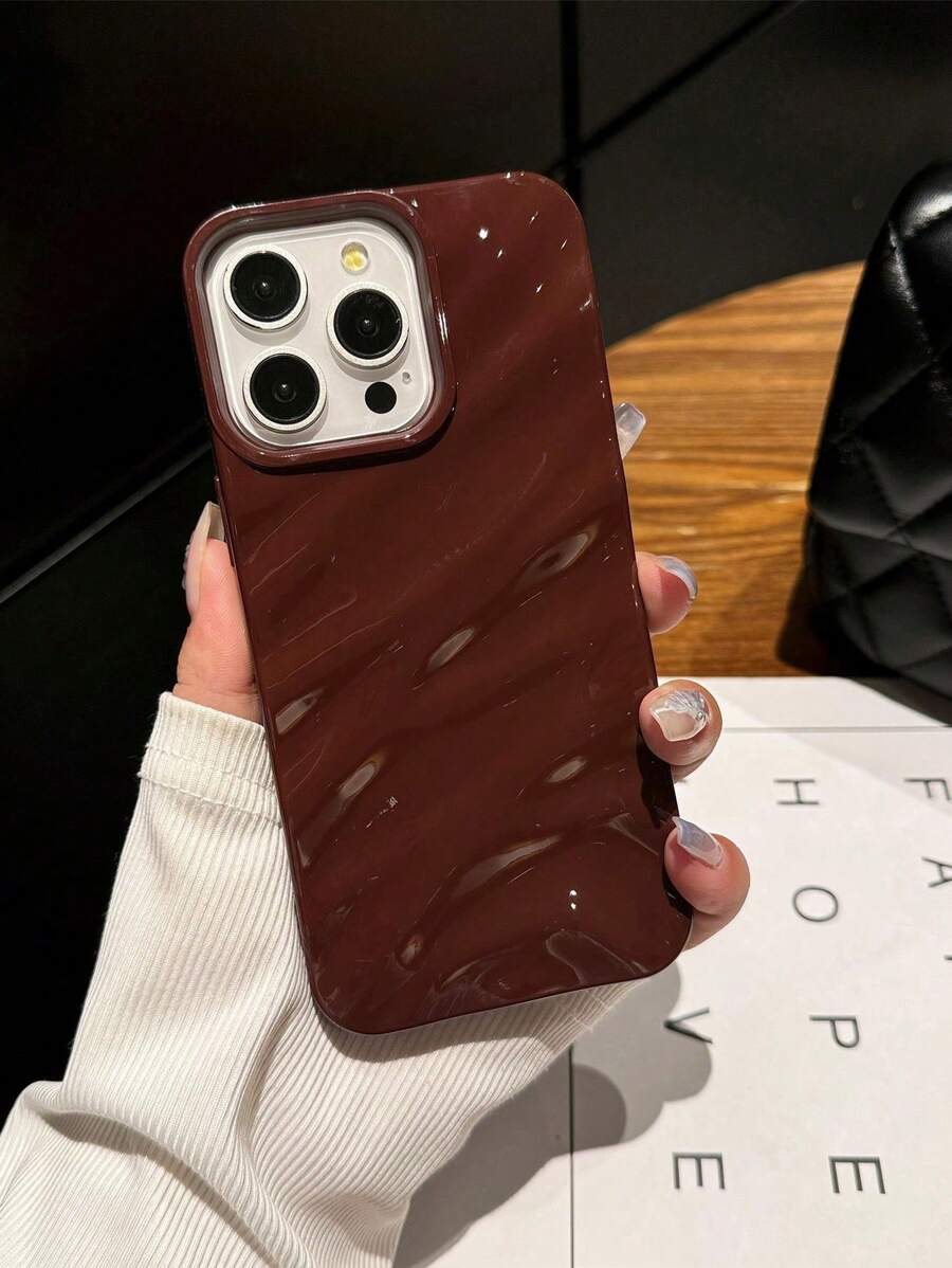 1 Pc Burgundy Red Simple 3D Wave Pattern Phone Case Compatible With IPhone 16 Pro Max/16/16 Pro/16 Plus/15/15 Pro Max/15 Pro/11/12/13/14 Pro Max/11 Pro/11 Pro Max/12 Pro/12 Pro Max/13 Pro/13 Pro Max/14 Pro/14 Pro Max, Soft Shell With Stylish Creative Design