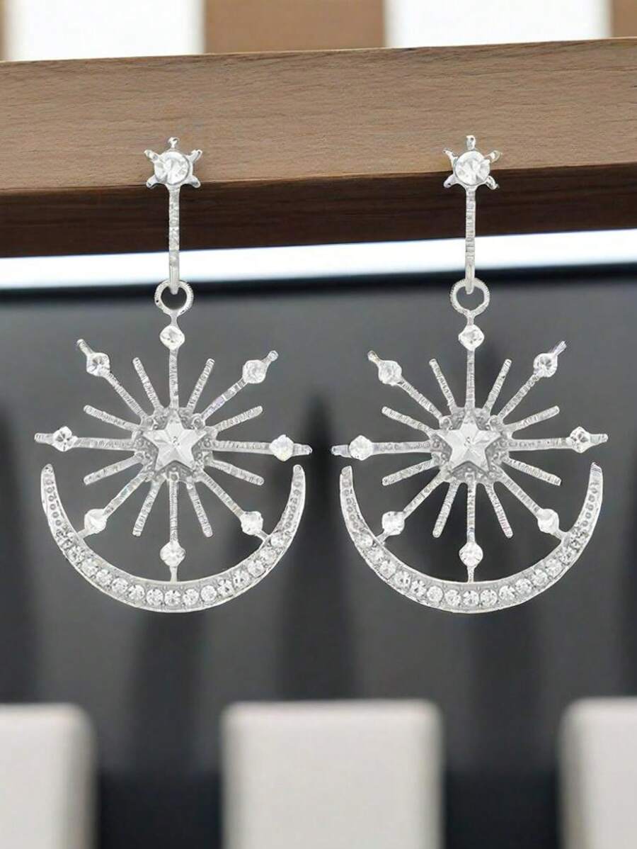 1pc Minimalist Bohemian Summer Fashion Sun Goddess, Star & Moon Rhinestone Decor Long Drop Earrings, Lady Earrings Suitable For Daily Wear
