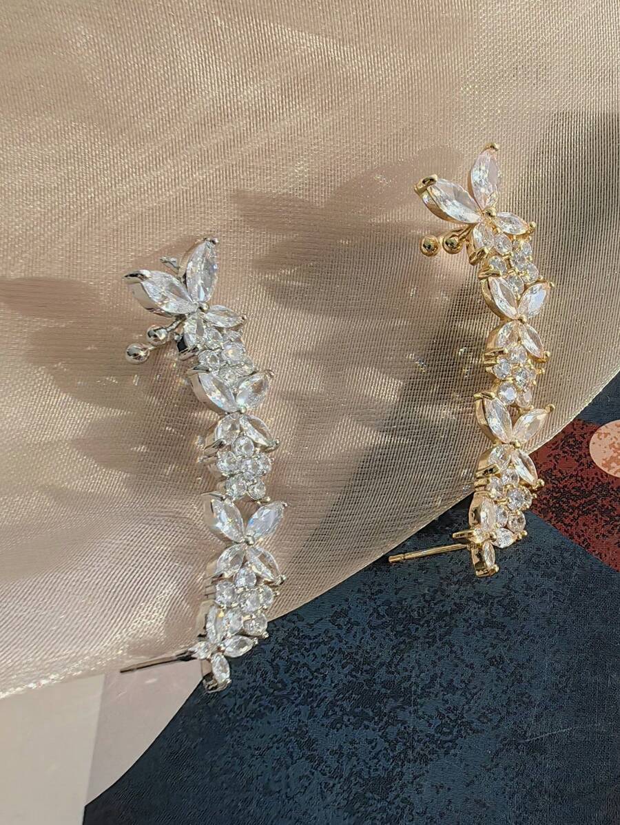 Brinco Ear Cuff Orelha Cartilagem Cravejada Com Zircônia