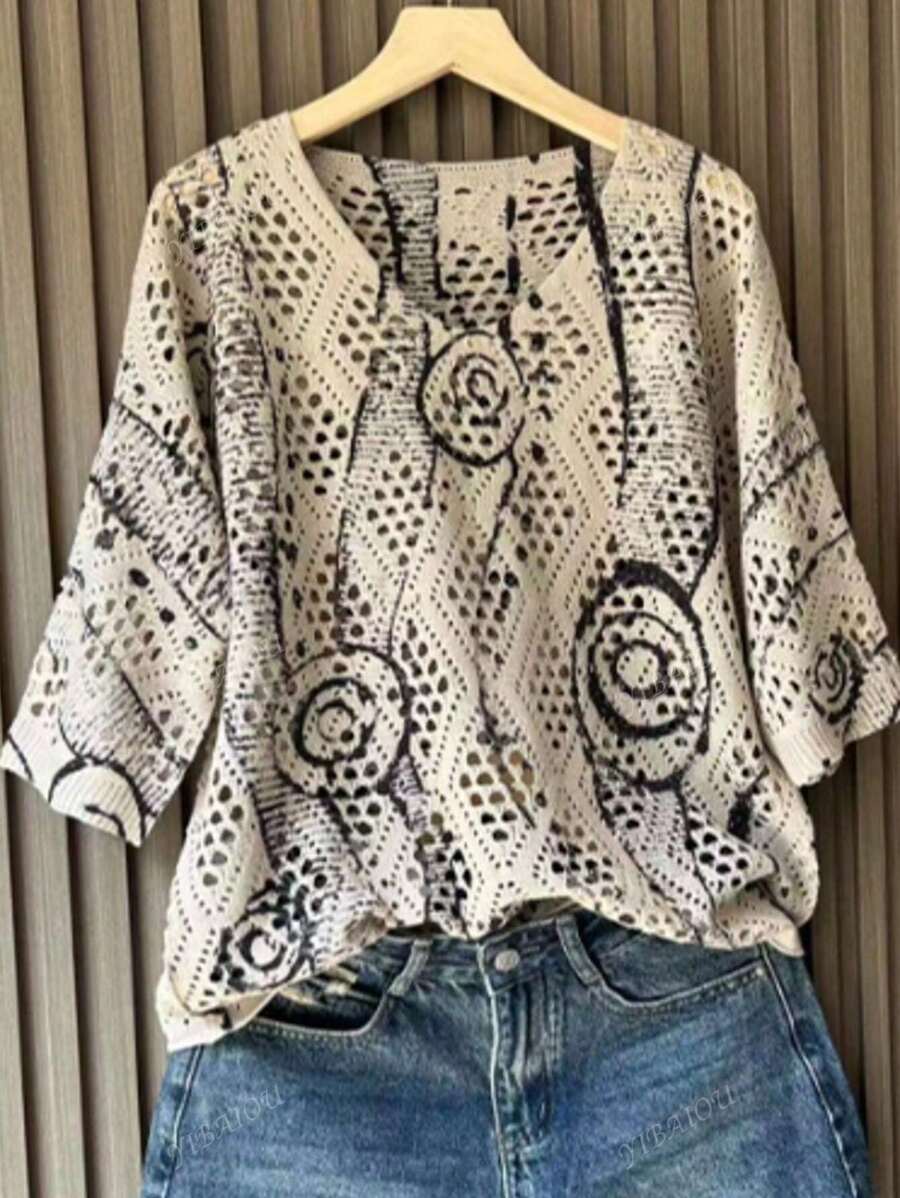Women's 3D Painting Hollow V-Neck Loose Casual Knit Sweater