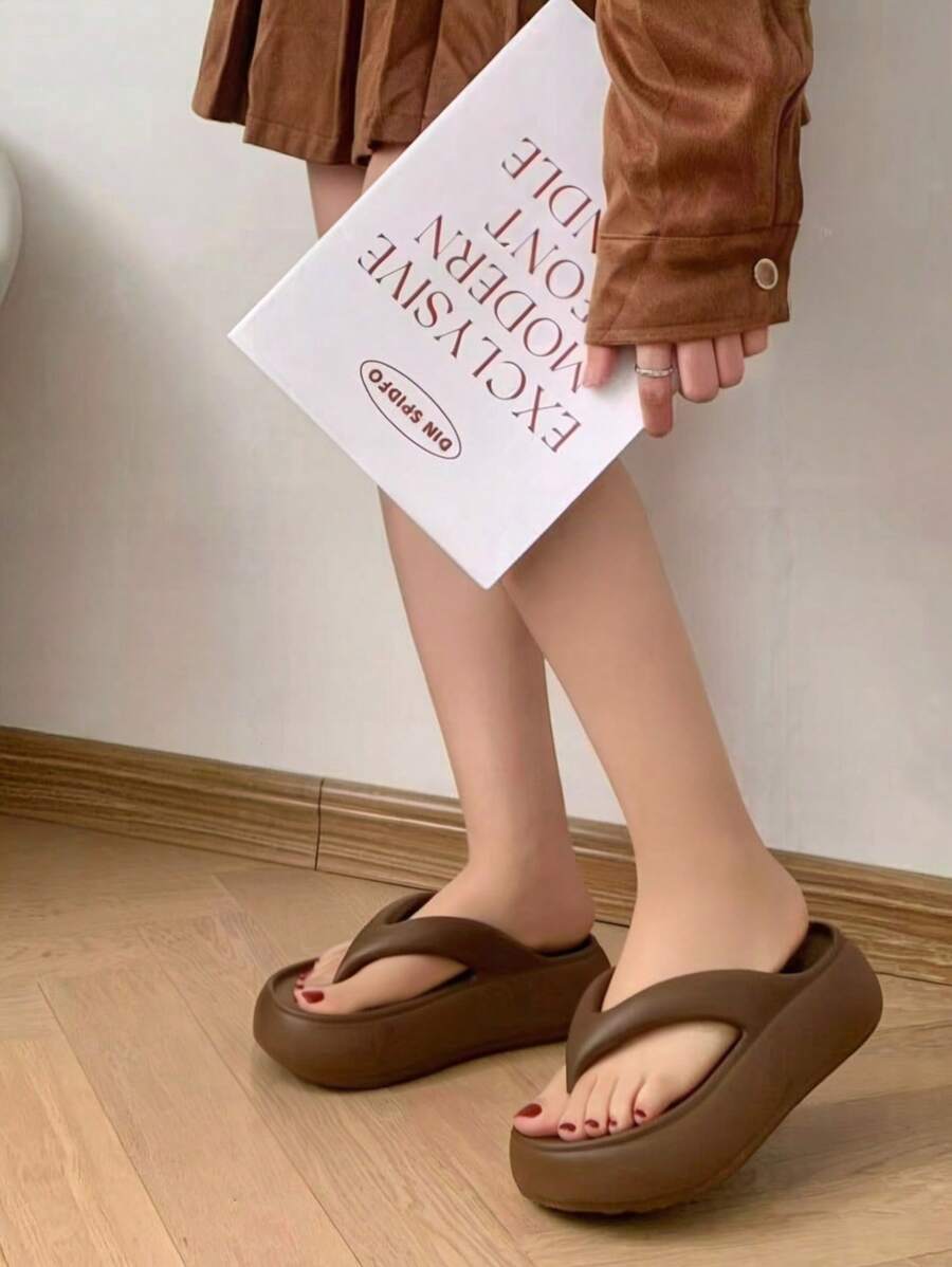 1 Pair Brown Thick Bottom Flip Flops, Suitable For Beach, Vacation, Commuting, Home, Office, Outdoor Wear, Lightweight & Comfortable Summer Sandals