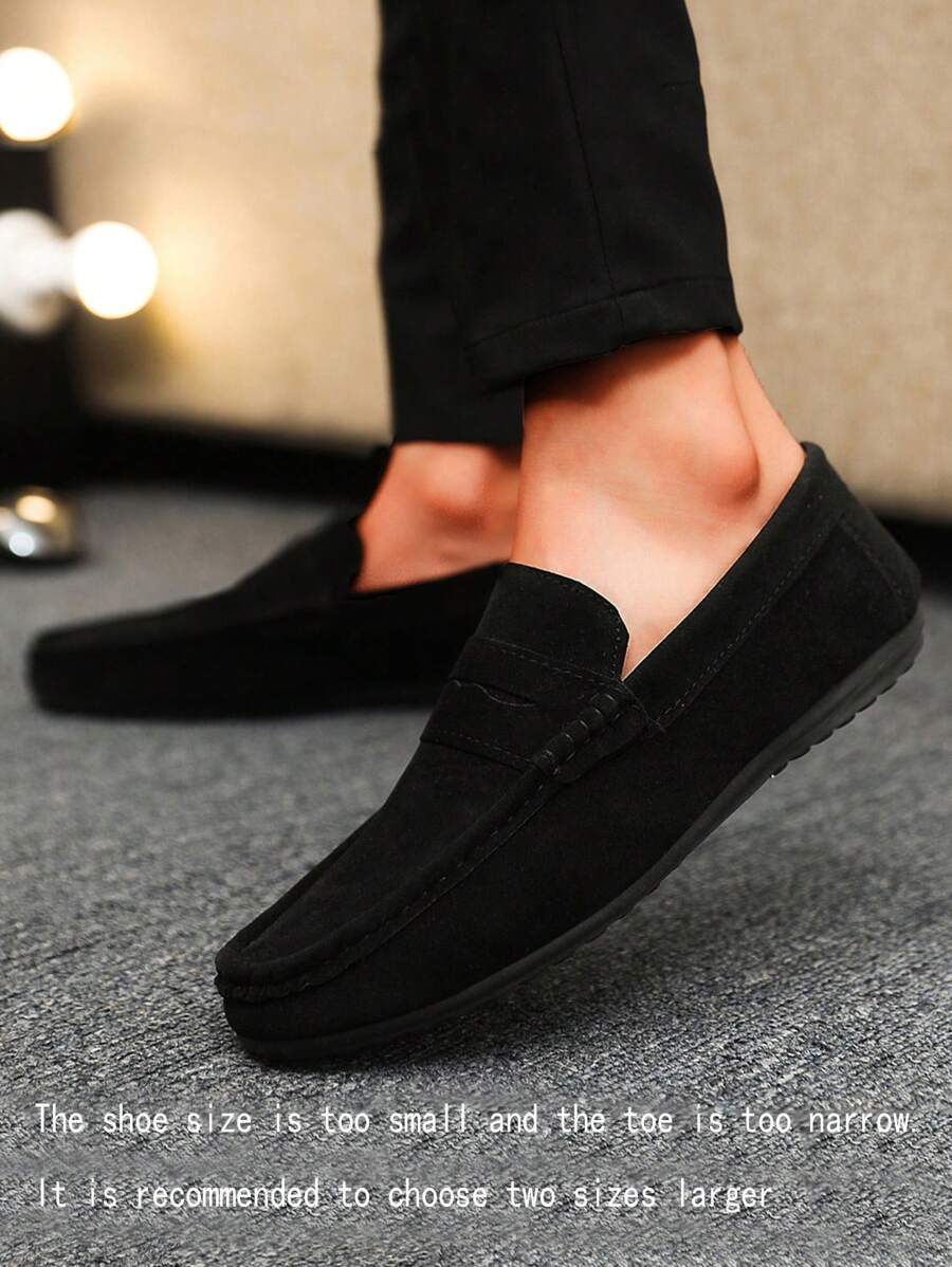 Mocassins pour hommes Nouvelles chaussures casual Chaussures polyvalentes Chaussures de pêcheur à enfiler Chaussures molles Chaussures bateau à semelle plate Chaussures d'affaires Chaussures en cuir noir Chaussures habillées (Taille petite et étroite, il est recommandé de commander 2 tailles de plus)