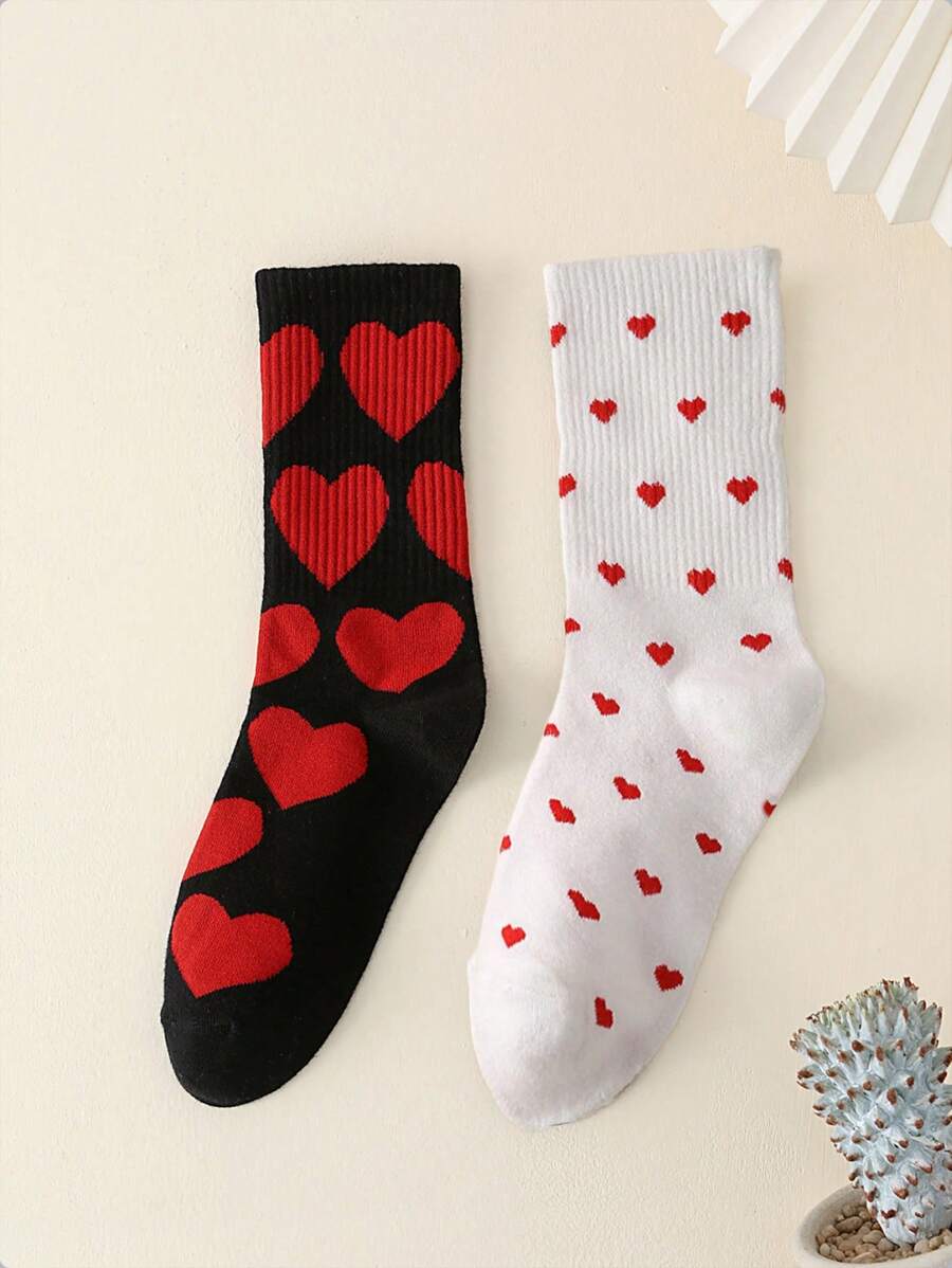 1 Pair/2 Pairs Women Comfortable Casual Fashion Red Heart Pattern Mid-Calf Socks