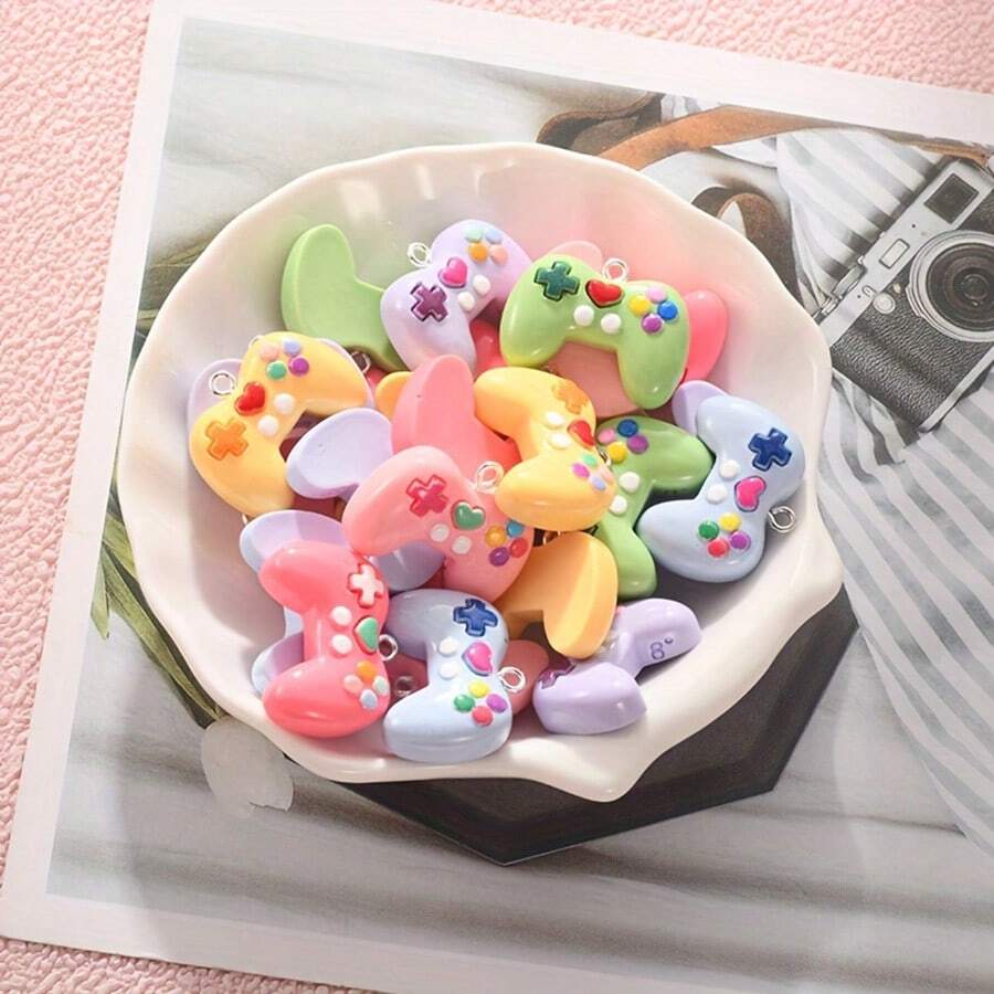 6/12 peças Mini pingentes de controle de jogo de resina fofos de desenho animado, adequados para colares, brincos, chaveiros, artesanato, fabricação de joias