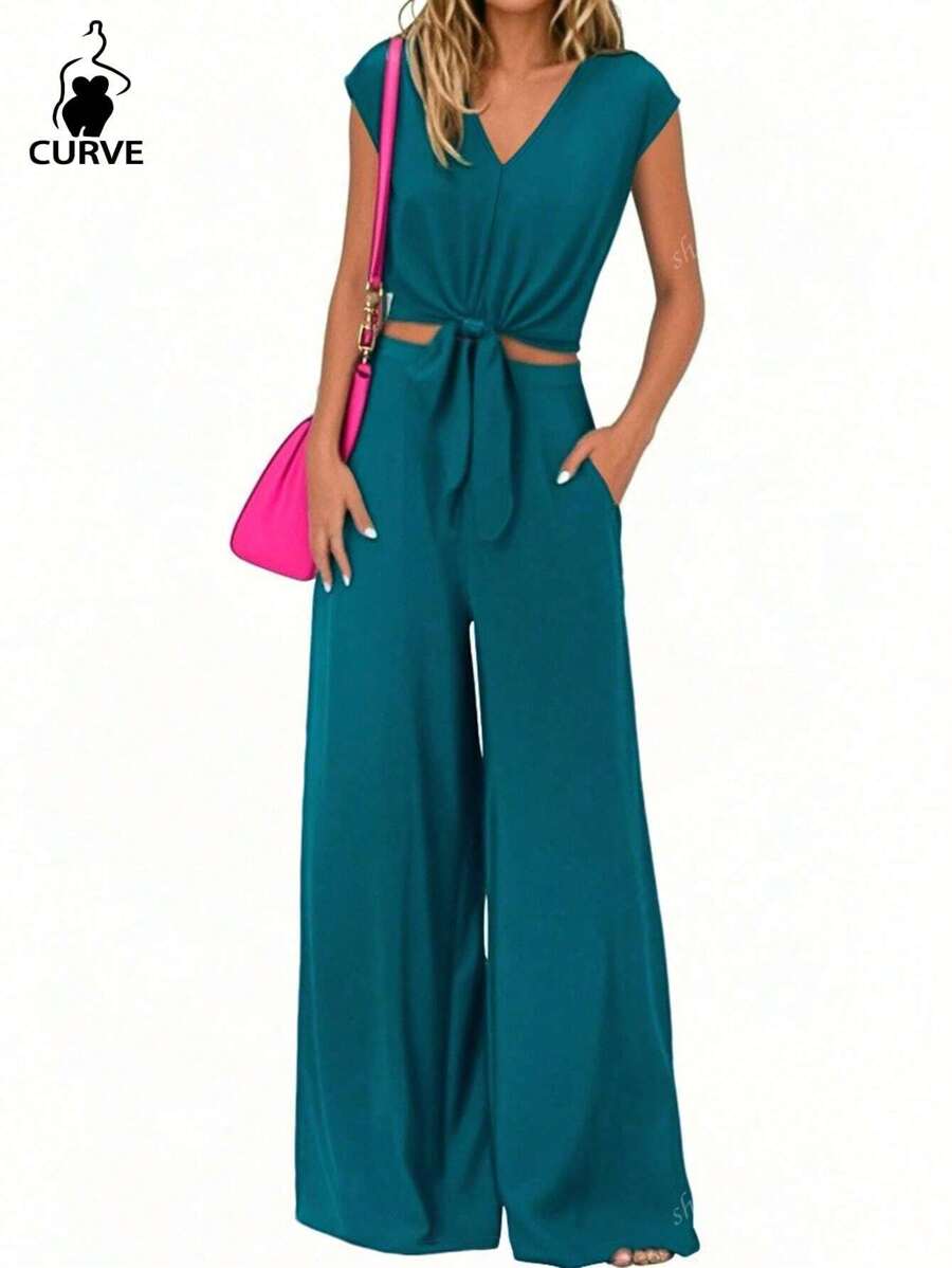 Ensemble deux pièces grande taille avec Top court à col en V et taille nouée, avec pantalon large. Décontracté et ajusté, parfait pour le printemps/été et le port quotidien