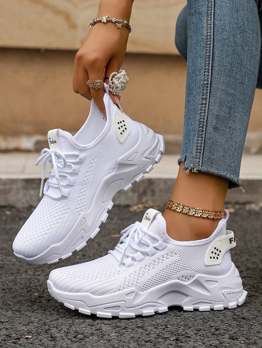 2025 Scarpe da corsa traspiranti in maglia per donne, scarpe sportive casual, sneaker basse con lacci in tinta unita, tomaia in tessuto e suola in gomma, design piatto, adatte per il tempo libero all'aperto, per tutte le stagioni