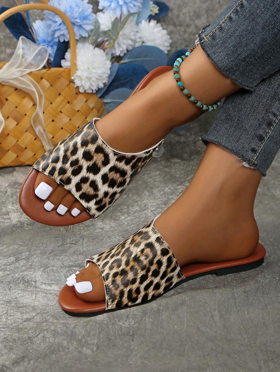 Leopard Print Flat Slide Sandals, With Fashionable Design And Casual Style. Small Decorative Elements On The Upper Make The Overall Look Personalized And Stylish. These Sandals Are Suitable For Casual Occasions Such As Shopping And Vacation