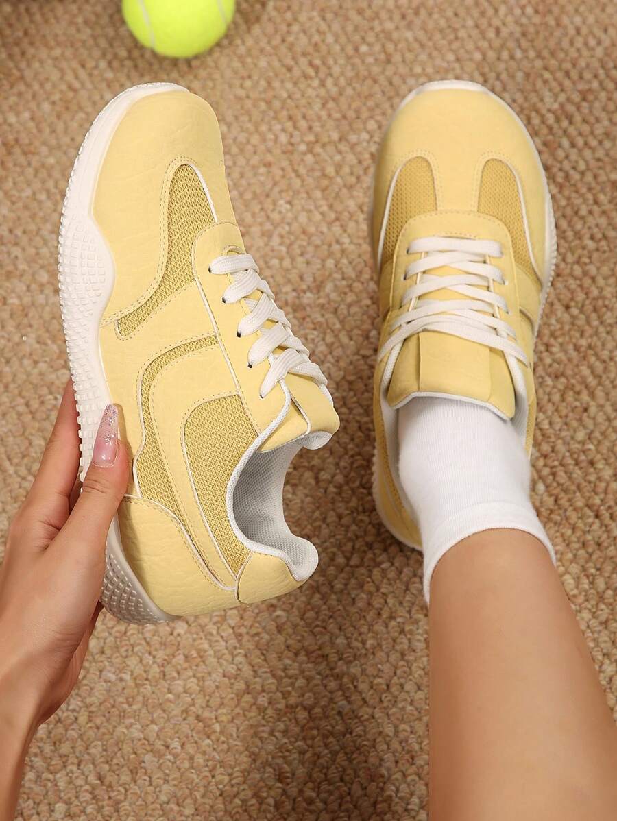 2025 Spring New Women Skateboard Shoes, Fashion Versatile Breathable Sports Sneakers, Casual Ins Style