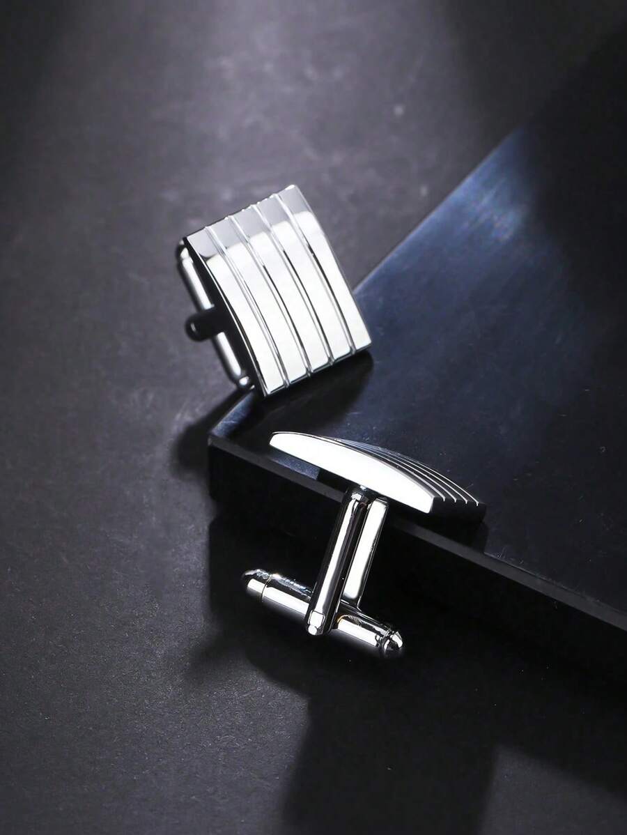 1 paar rechthoekige gebogen lasergestreepte klassieke zakelijke jurk manchetknopen (2 manchetknopen), cadeau voor volwassen mannen, Vaderdag, matte zilveren manchetknopen en stropdasclipset