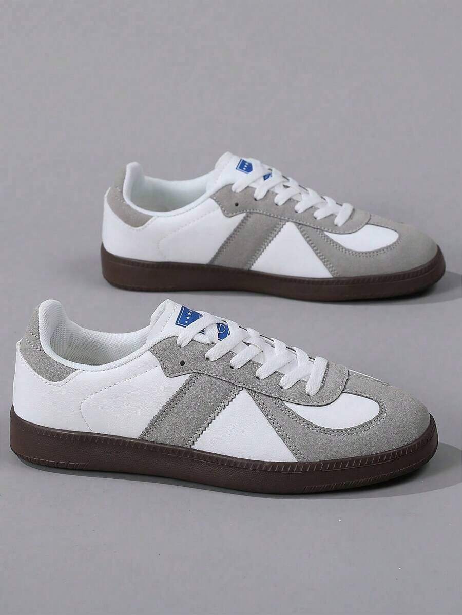 Sneaker casual in colore unito per giovani, con suola spessa e ammortizzante, tomaia in tela traspirante e morbida, scarpe bianche piccole, essenziali per il ritorno a scuola, adatte per uso quotidiano e attività scolastiche